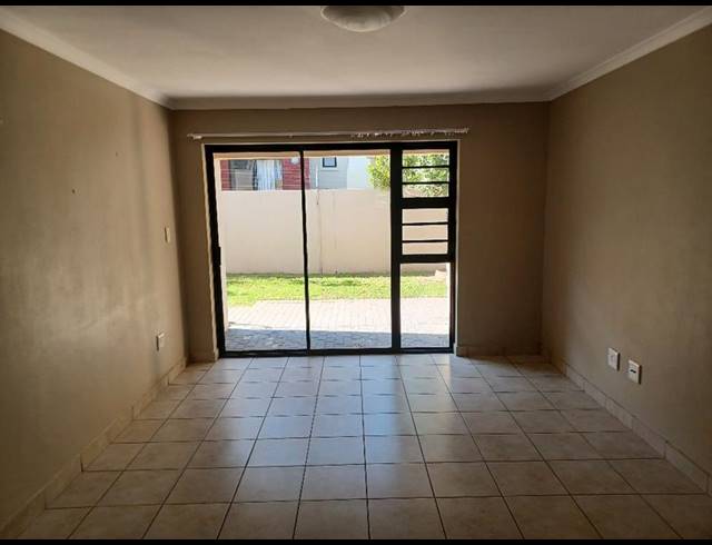 2 BEDROOM PROPERTY TO RENT IN BURGUNDY ESTATE